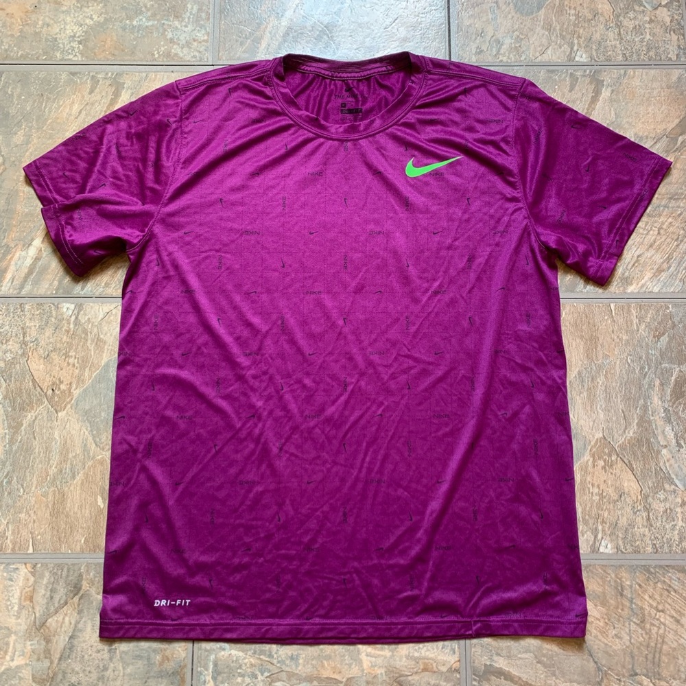 Nike Men’s Dri-Fit Tee Crew Neck